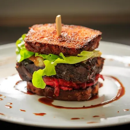 Hotell Logis Annecy Nord / 3*